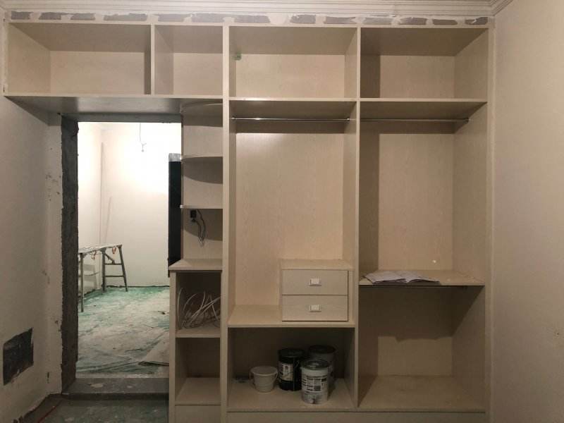 家裝柜子是請木工打柜子好還是全屋定制柜子好，哪種更劃算